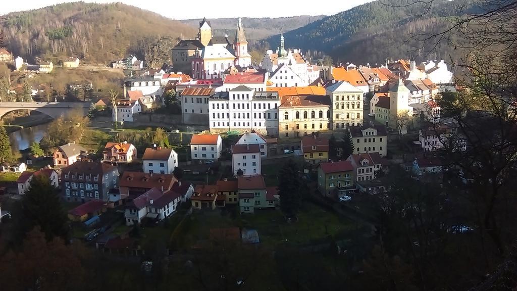 Apartment U Sarky Loket Zewnętrze zdjęcie
